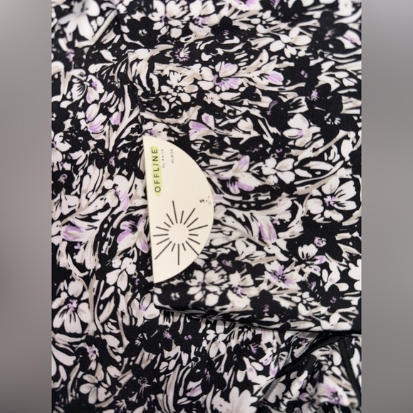 OFFLINE By Aerie Real Me High Waisted Crossover Legging - Picture 3 of 5